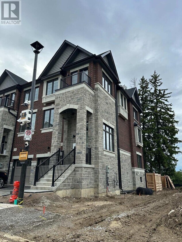 Primary Photo - 58 Robert Green Crescent