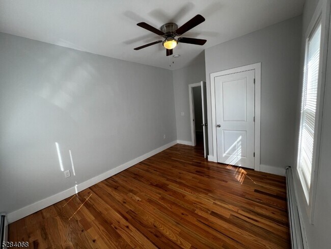 Foto del edificio - 218 N 6th St