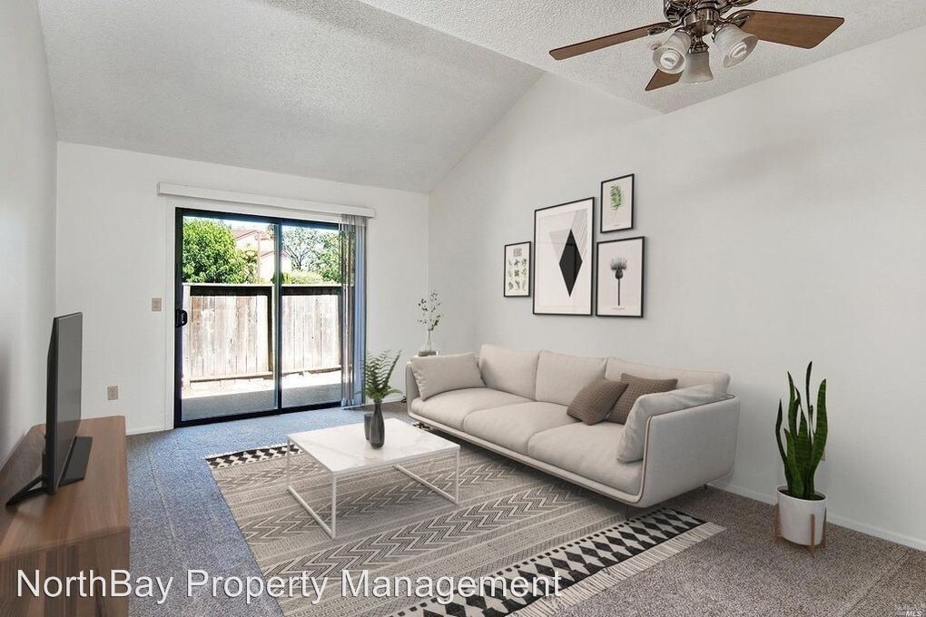 Foto principal - 3 br, 2 bath House - 22 Redwood Ct