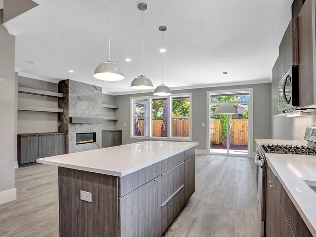 Foto del edificio - 84 SW Meadow Dr