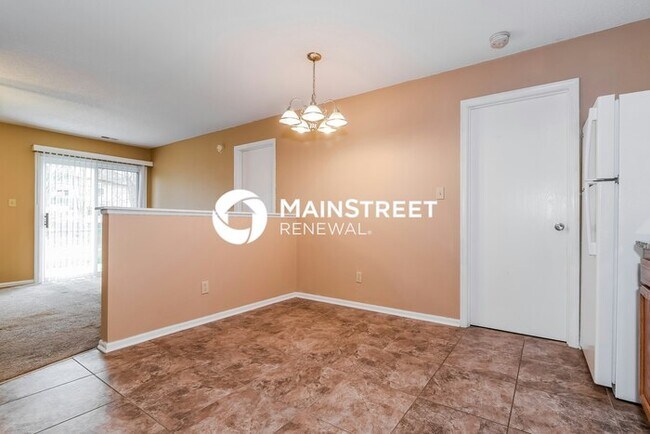 Foto del edificio - 3 Bedroom Pet-Friendly Home in Avon, IN with Main Street Renewal