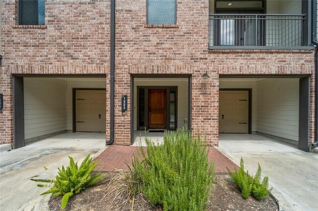 Building Photo - 25145 Panther Bend Ct