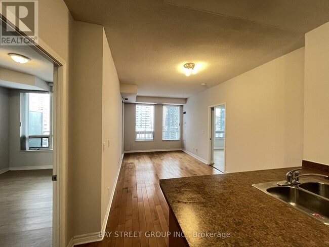 Building Photo - 388 Prince of Wales Dr