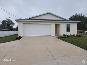 Building Photo - 3424 E Gator Cir