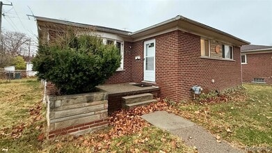 Building Photo - 21781 Stratford St