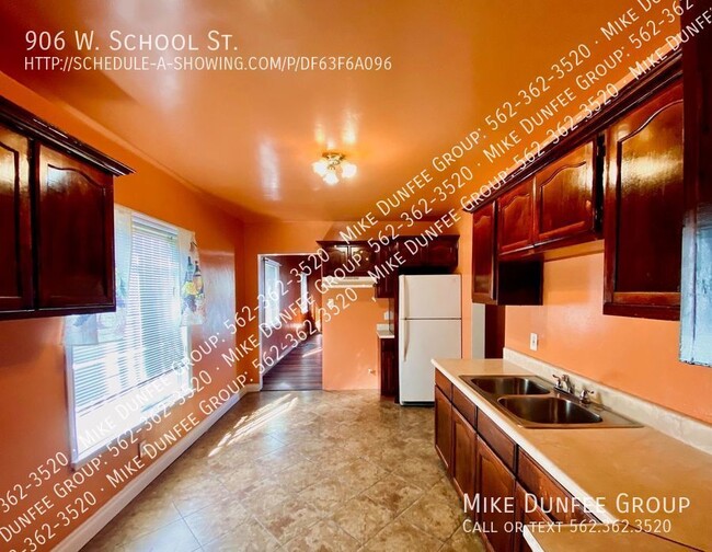 Foto del edificio - Charming Two Bedroom Home in Compton