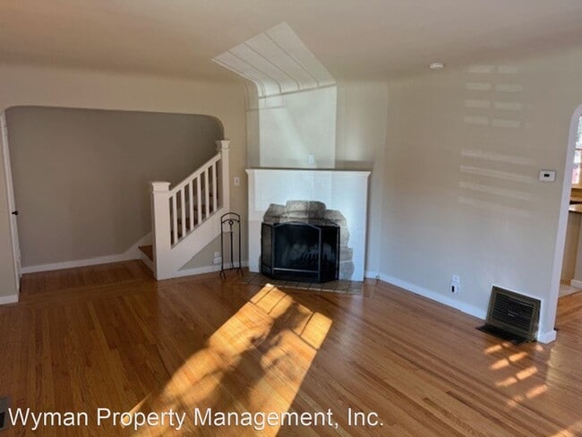Building Photo - 2 br, 1.5 bath House - 1736 Sycamore Street
