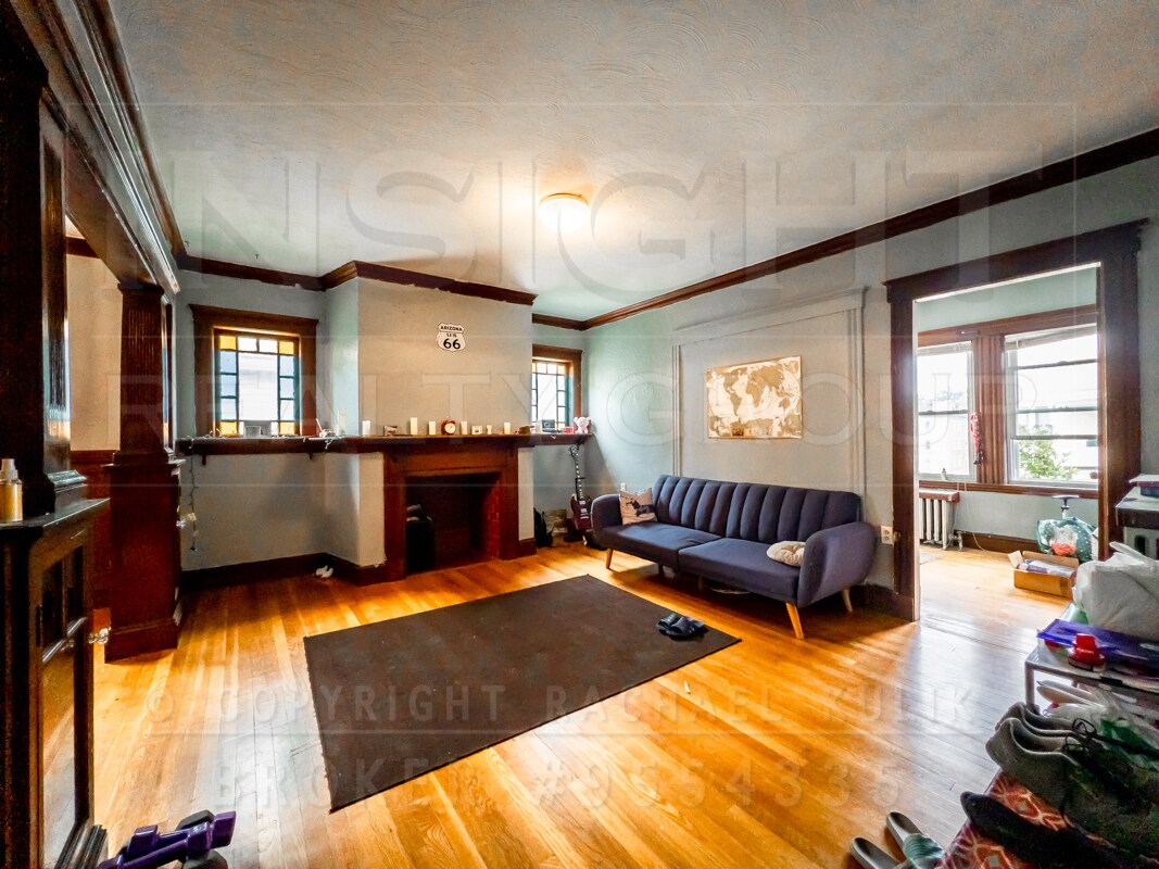 Foto principal - 62-64 W Walnut Park