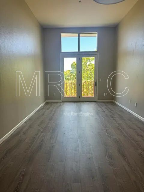 Foto del edificio - 965 Doubles Dr