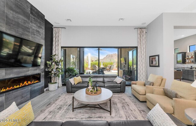 Foto del edificio - 2352 N Estates Cir