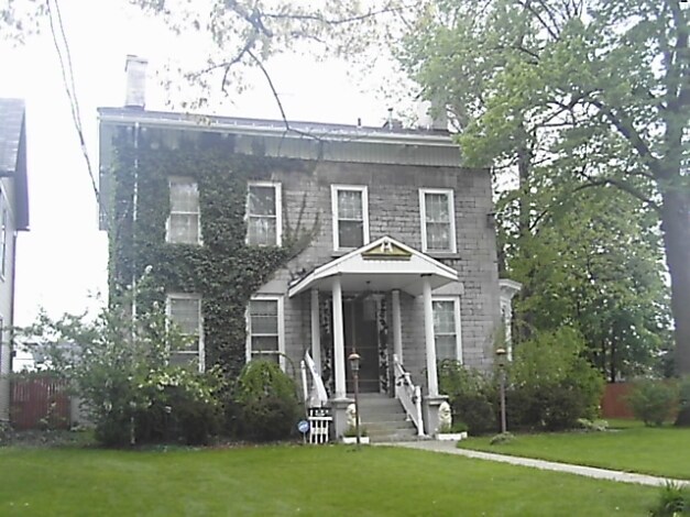 Primary Photo - 151 Chestnut St