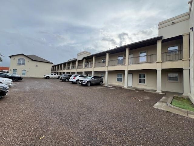 Primary Photo - 710 Alta Vista Dr