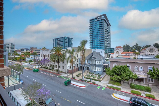 Foto del edificio - 350 Nutmeg St