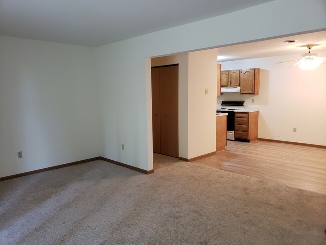 Foto del edificio - 904 Whispering Way