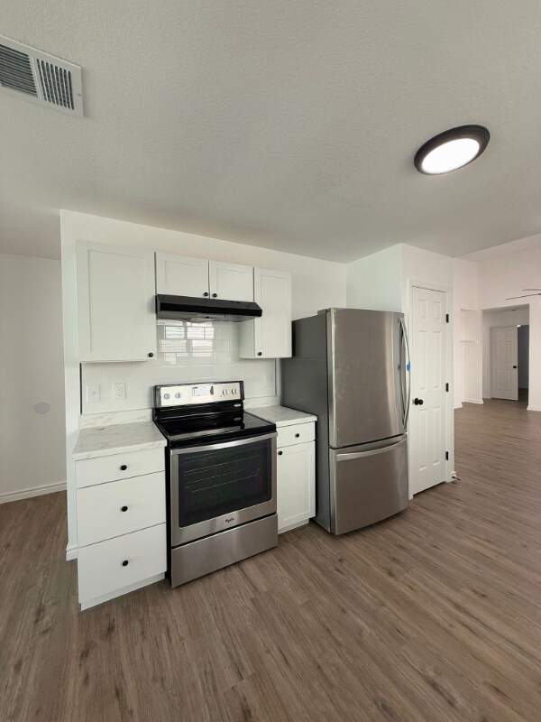 Building Photo - 6406 Gray Ridge