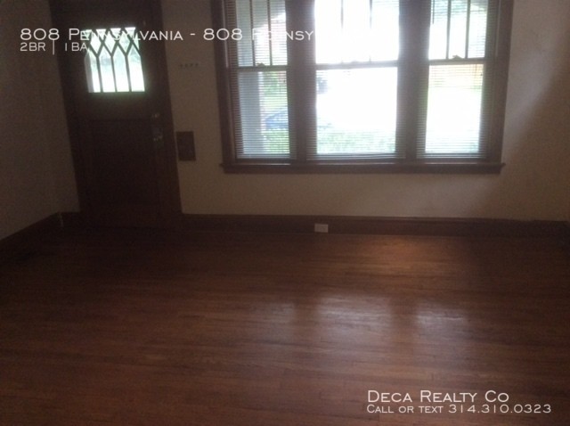 Building Photo - Two Bedroom Apartment