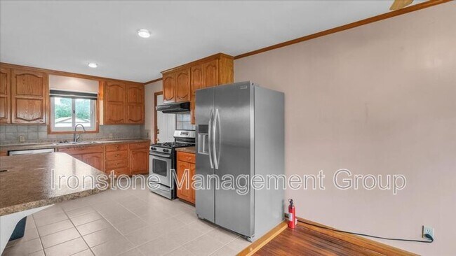 Foto del edificio - 4956 S Maybelle Ave
