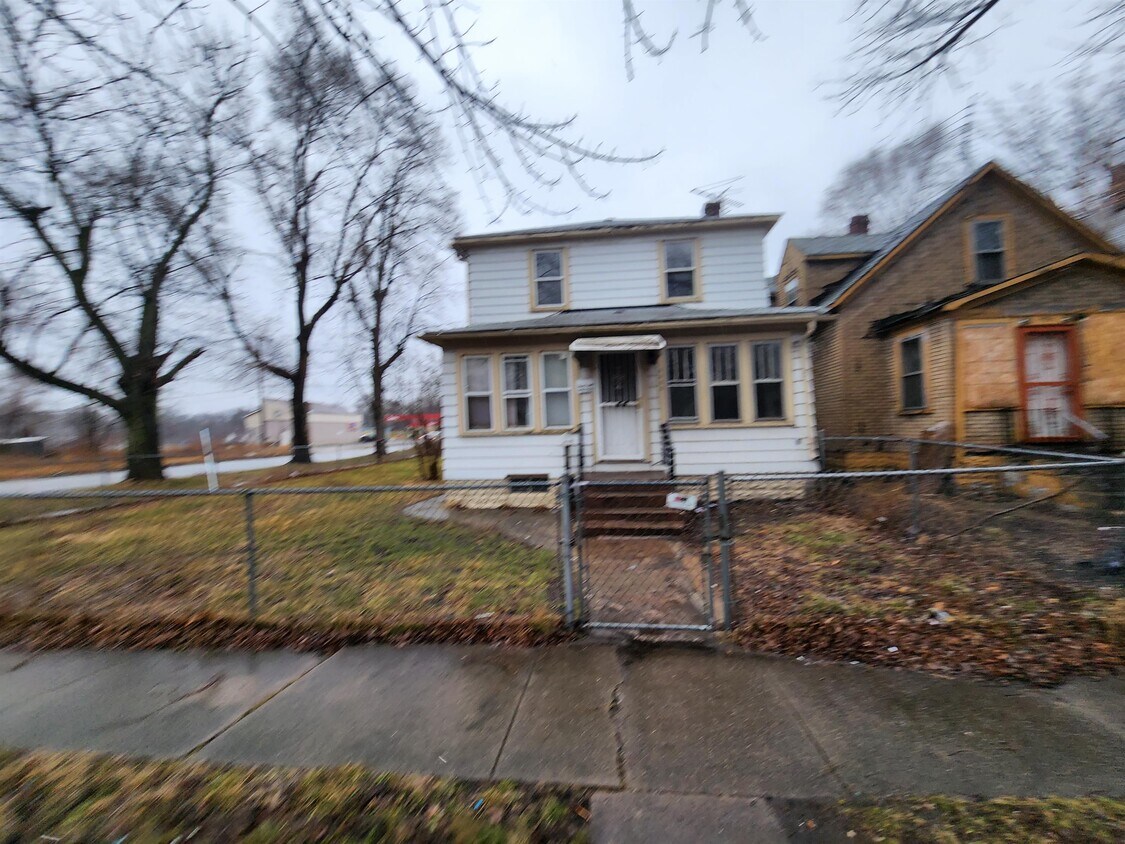 4488 Massachusetts St, Gary, IN 46409 House for Rent in Gary, IN