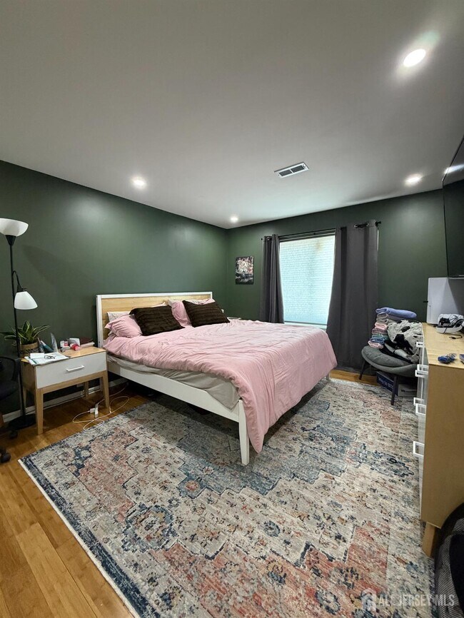 Foto del edificio - 80 Farnham Square