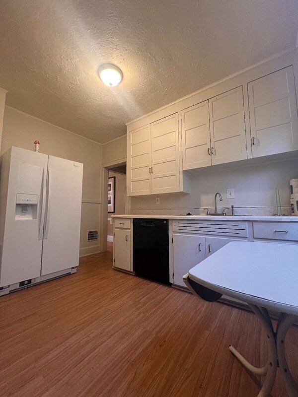 Foto del edificio - 1346-48 Somerset Ave