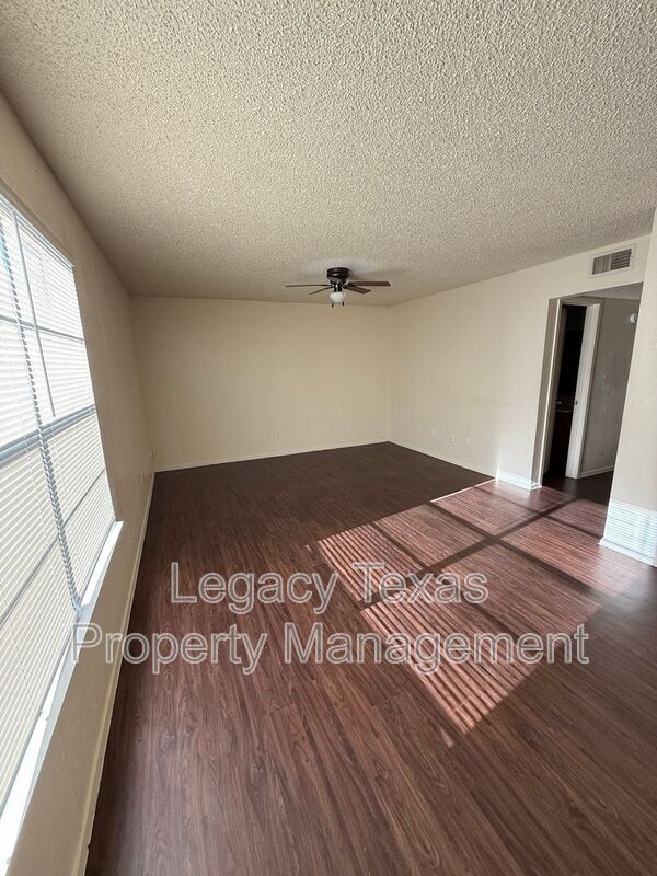 Foto del edificio - 1713 Short St