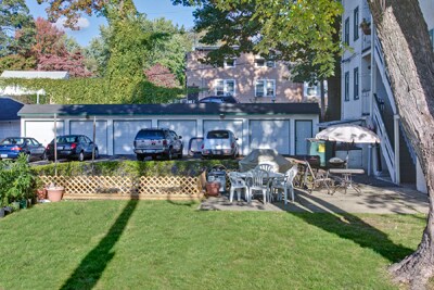 Building Photo - 900 Halstead Ave