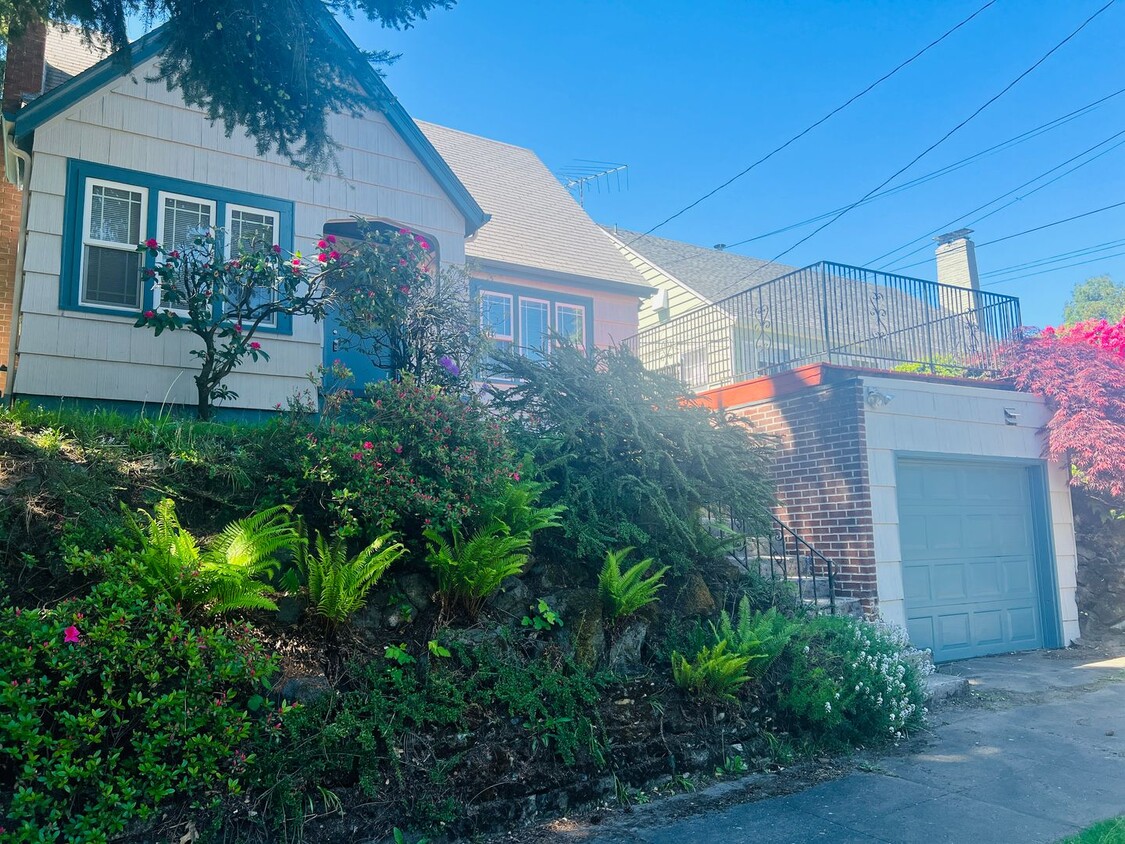 Primary Photo - Charm Galore in this Beautiful 1920s Home ...