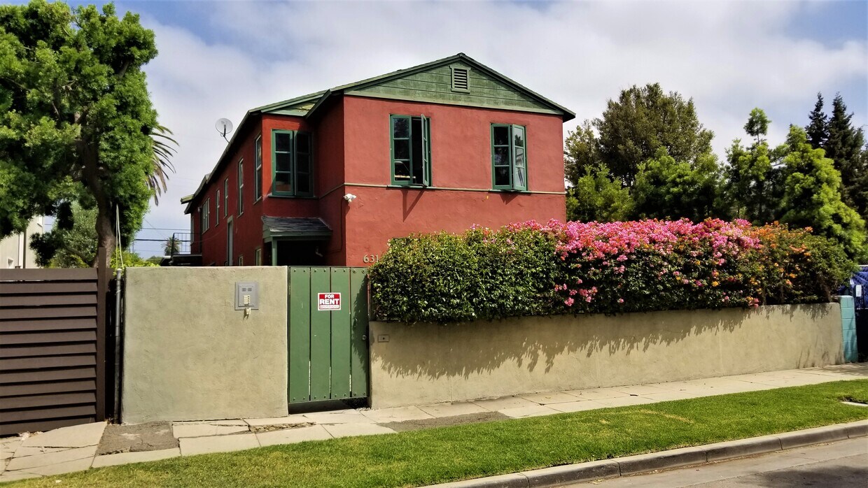 Primary Photo - 631 San Juan Ave
