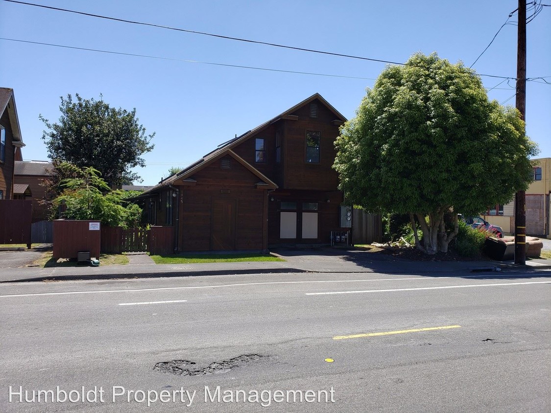 Primary Photo - 5 br, 3 bath House - 1045 7th Street