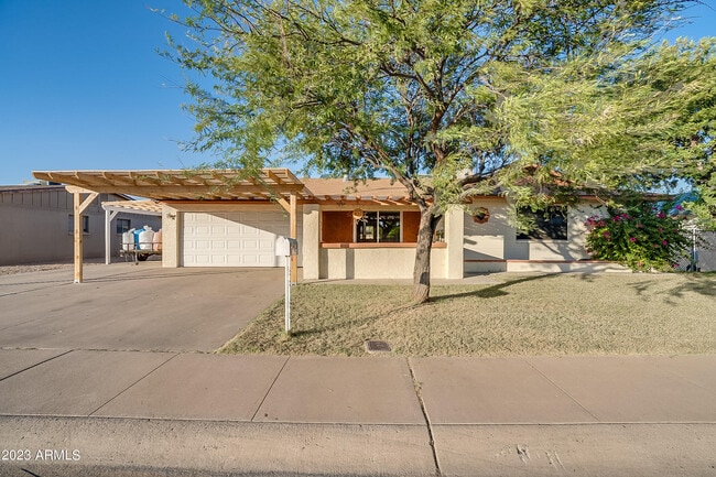 Foto del edificio - 3408 W Carol Ave