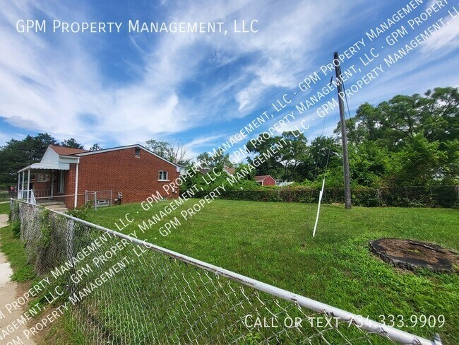 Foto del edificio - 21094 Reimanville Ave