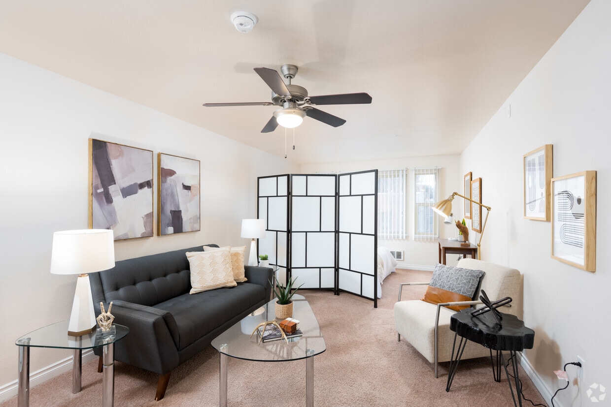 Balfour Place Apartments at 1820 Minor Ave Seattle, WA