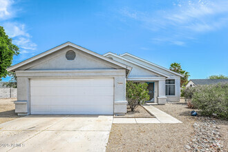 Building Photo - 21611 N 37th Dr
