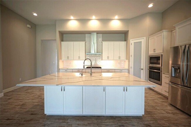 Building Photo - 14257 Swiss Bridge Dr