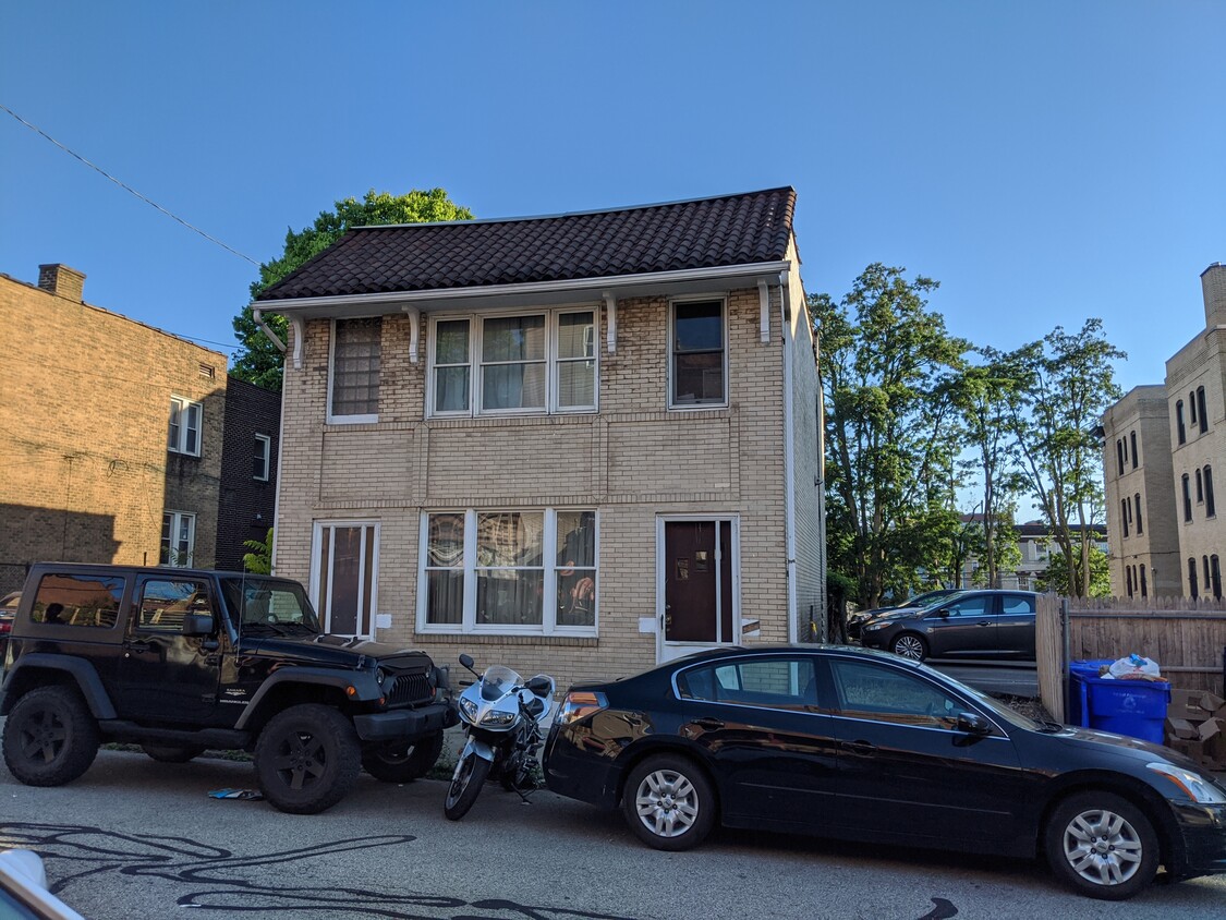 Apartment structure - 310 Semple St