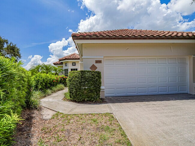 Foto del edificio - 4791 S Newport Island Dr