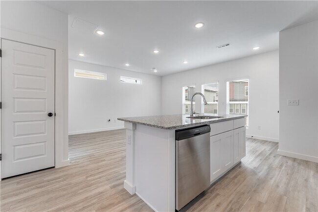 Foto del edificio - 840 Boardwalk Ave