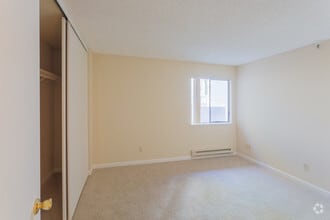 Room - Willowbend Apartments