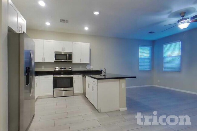 Foto del edificio - 12564 W Hummingbird Terrace