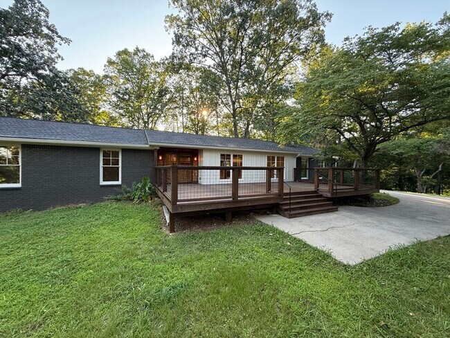 Foto del edificio - 233 Ranchwood Trail