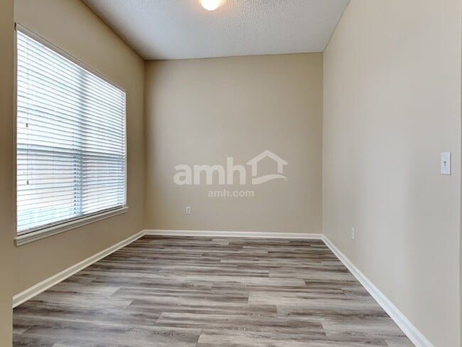 Building Photo - 2522 Blackstone Ct