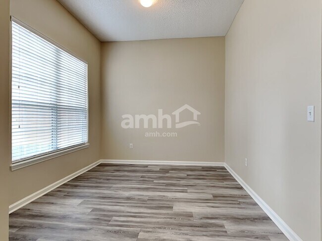 Foto del edificio - 2522 Blackstone Ct