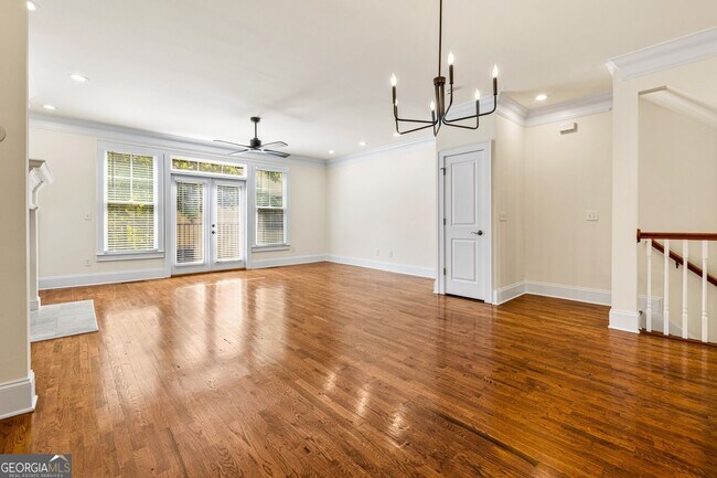 Foto del edificio - 213 Knob Hills Cir