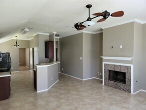 Building Photo - 15510 Mossy Park