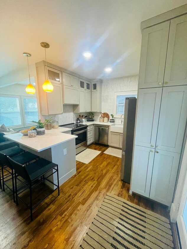 Foto principal - 4004 Roswell St