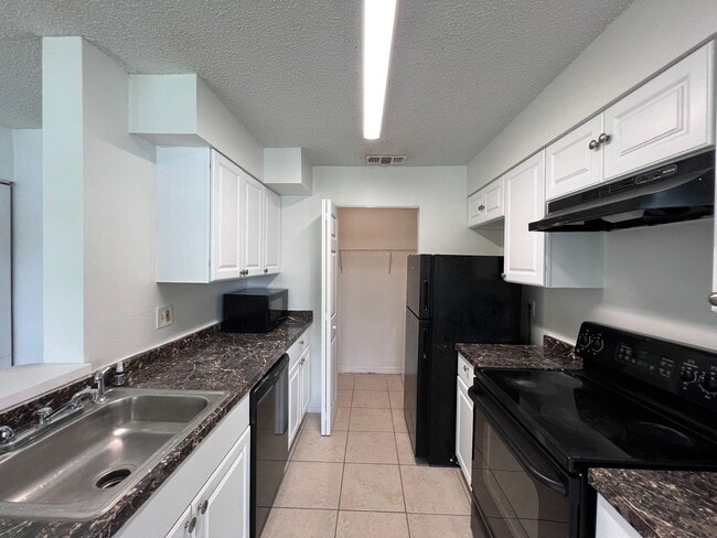 Building Photo - Great Apartment for rent!