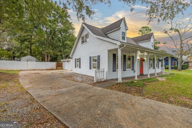 Building Photo - 103 Pine Point