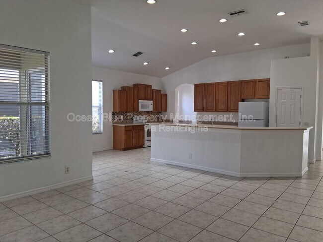 Foto del edificio - 10214 Evergreen Hill Dr