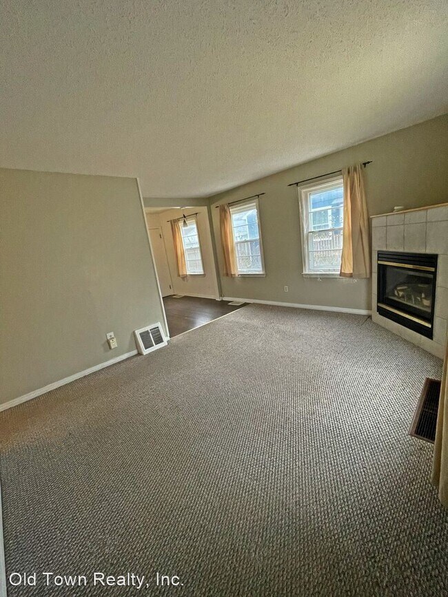 Foto del edificio - 3 br, 2 bath House - 815 Starwick