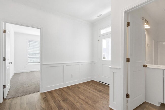 Foto del edificio - 1732 Red Elm Ln